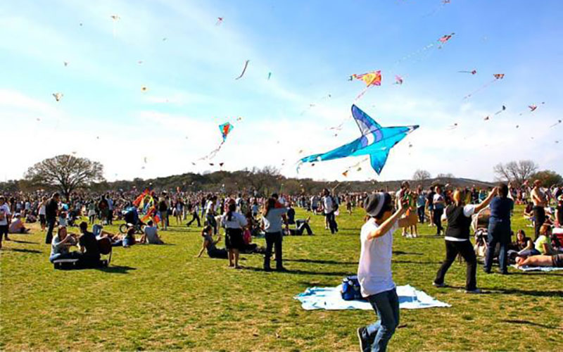 fly-me-alacati-ucurtma-festivali-25-mayis-ta-4658334_osd